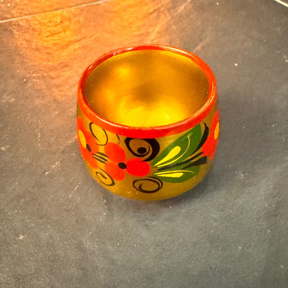 Hand‎ Painted Russian Folk Art Trinket Holder Cup Dish Gold Red Floral Designs